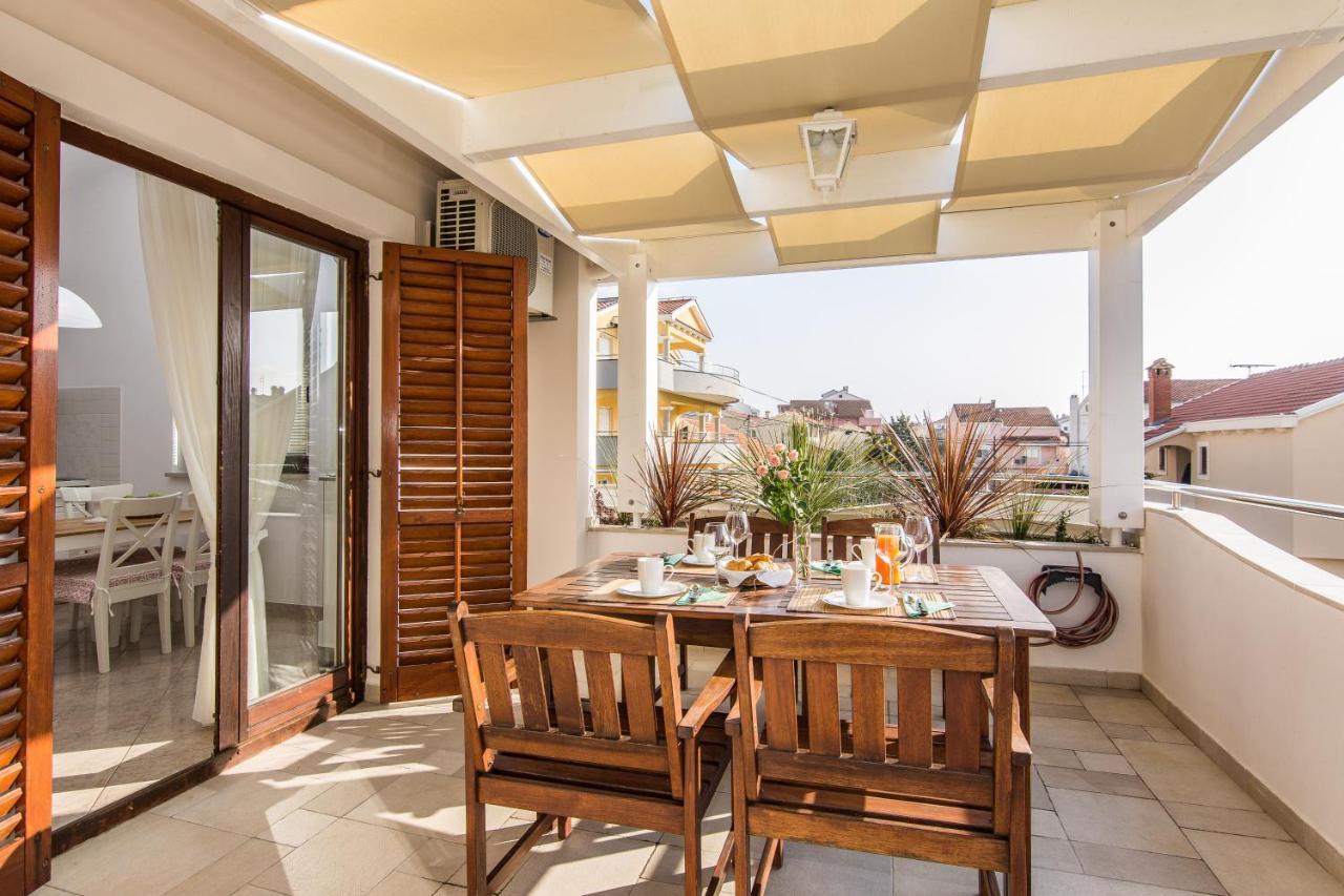 Apartments "Villa Antisin" With Heated Pool 扎达尔 外观 照片
