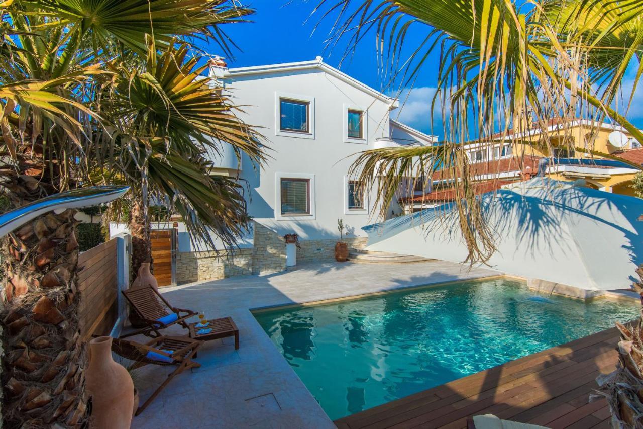 Apartments "Villa Antisin" With Heated Pool 扎达尔 外观 照片
