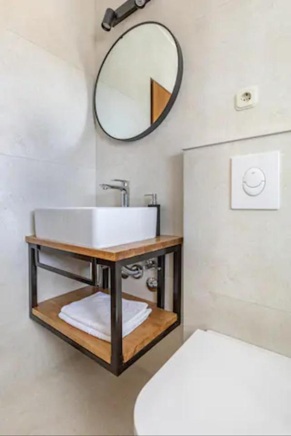 Apartments "Villa Antisin" With Heated Pool 扎达尔 外观 照片