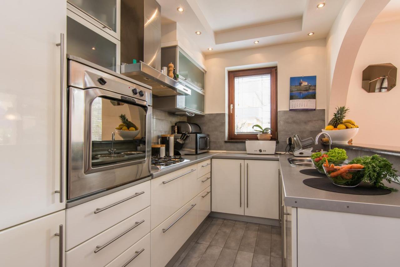 Apartments "Villa Antisin" With Heated Pool 扎达尔 外观 照片